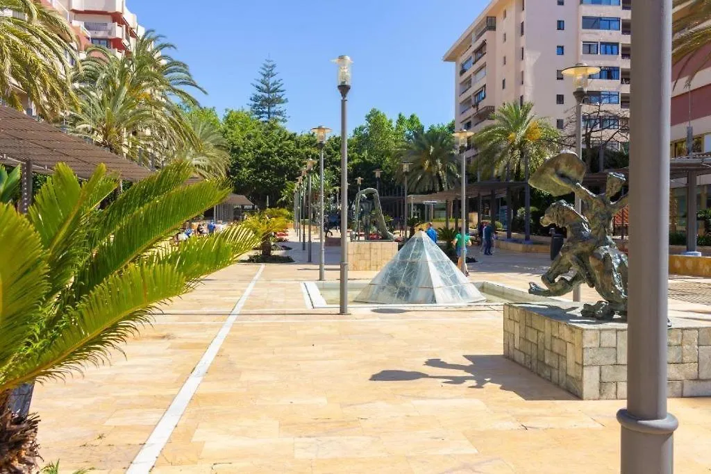 Luxe Discret Avenida Del Mar Apartment Marbella