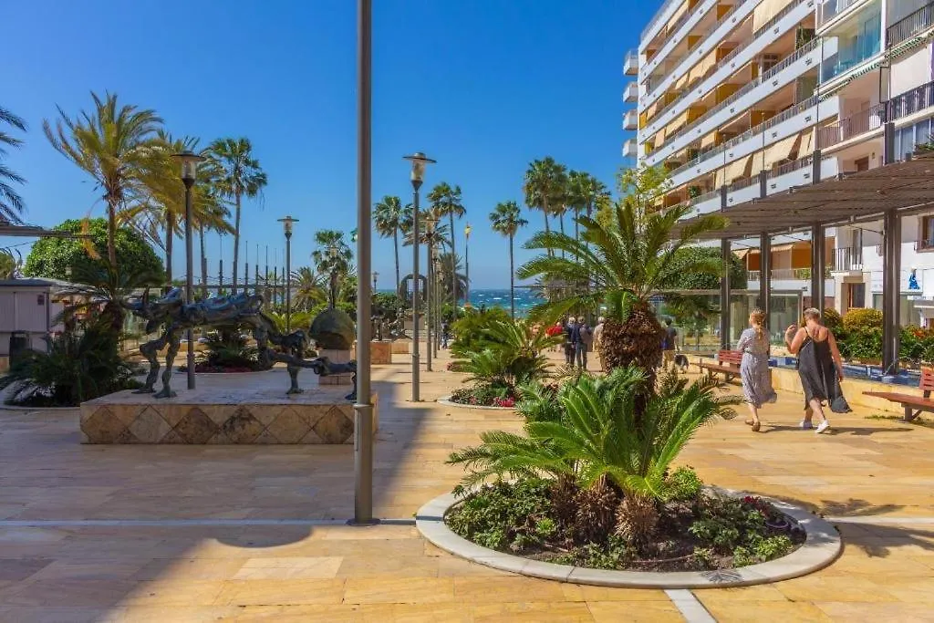 Luxe Discret Avenida Del Mar Apartment Marbella