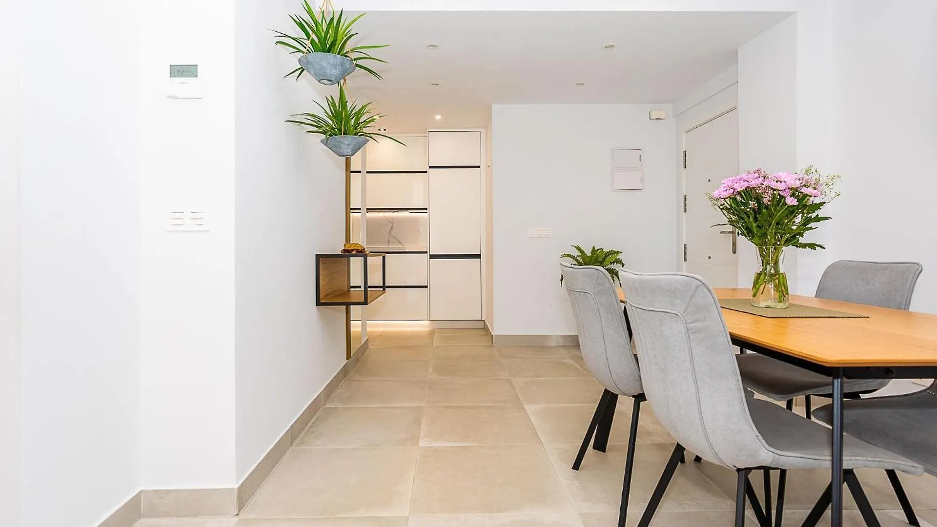 Luxe Discret Avenida Del Mar Apartment Marbella
