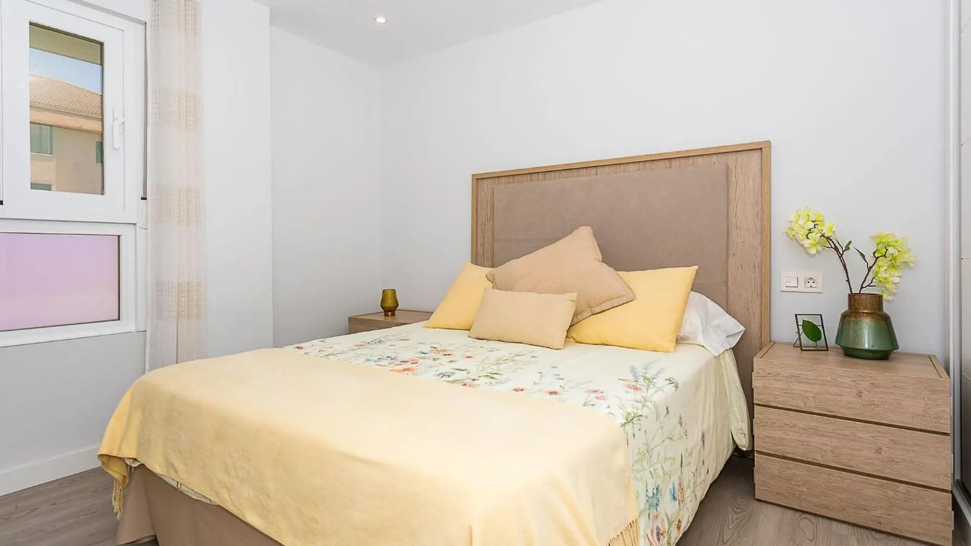 Luxe Discret Avenida Del Mar Apartment Marbella