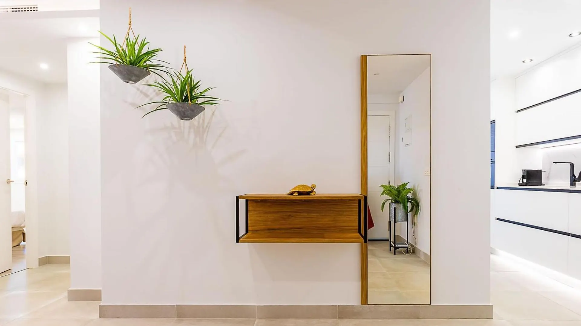 Luxe Discret Avenida Del Mar Apartment Marbella